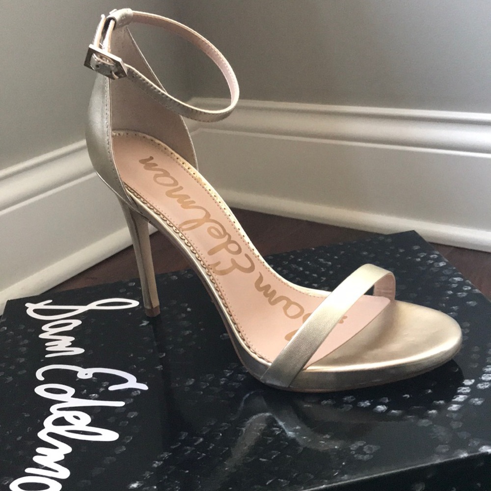 NEW IN BOX Arielle Ankle Strap Sandal